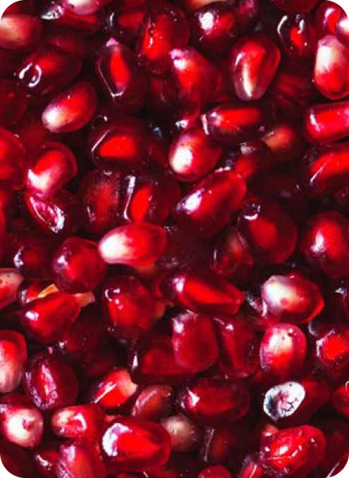 8 Youthful Benefits of Pomegranate for Your Skin